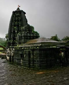 Amruteshwar-Temple