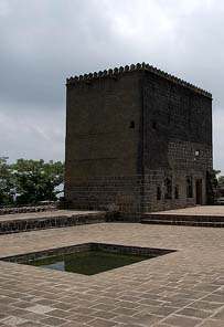 Shivneri Fort